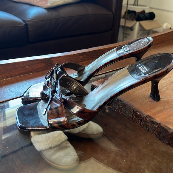 Stuart Weitzman Open Toe Kitten Heel - Picture 3 of 9